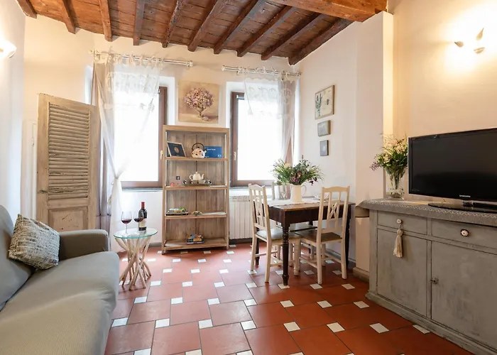 Gina Guest House